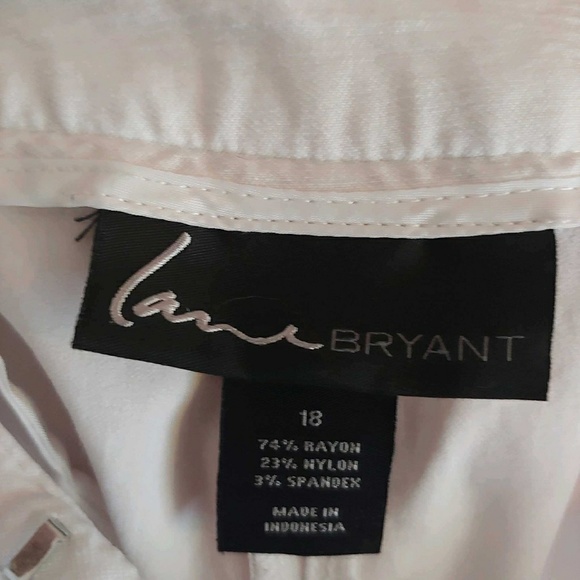 White capris - Picture 3 of 3